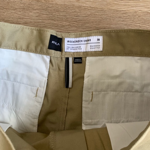NWT CHINO SLIM FIT KHAKIS - Picture 3 of 4